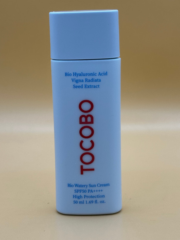 ضدآفتاب بیو واتری هیالورونیک اسید کرمی توکوبو